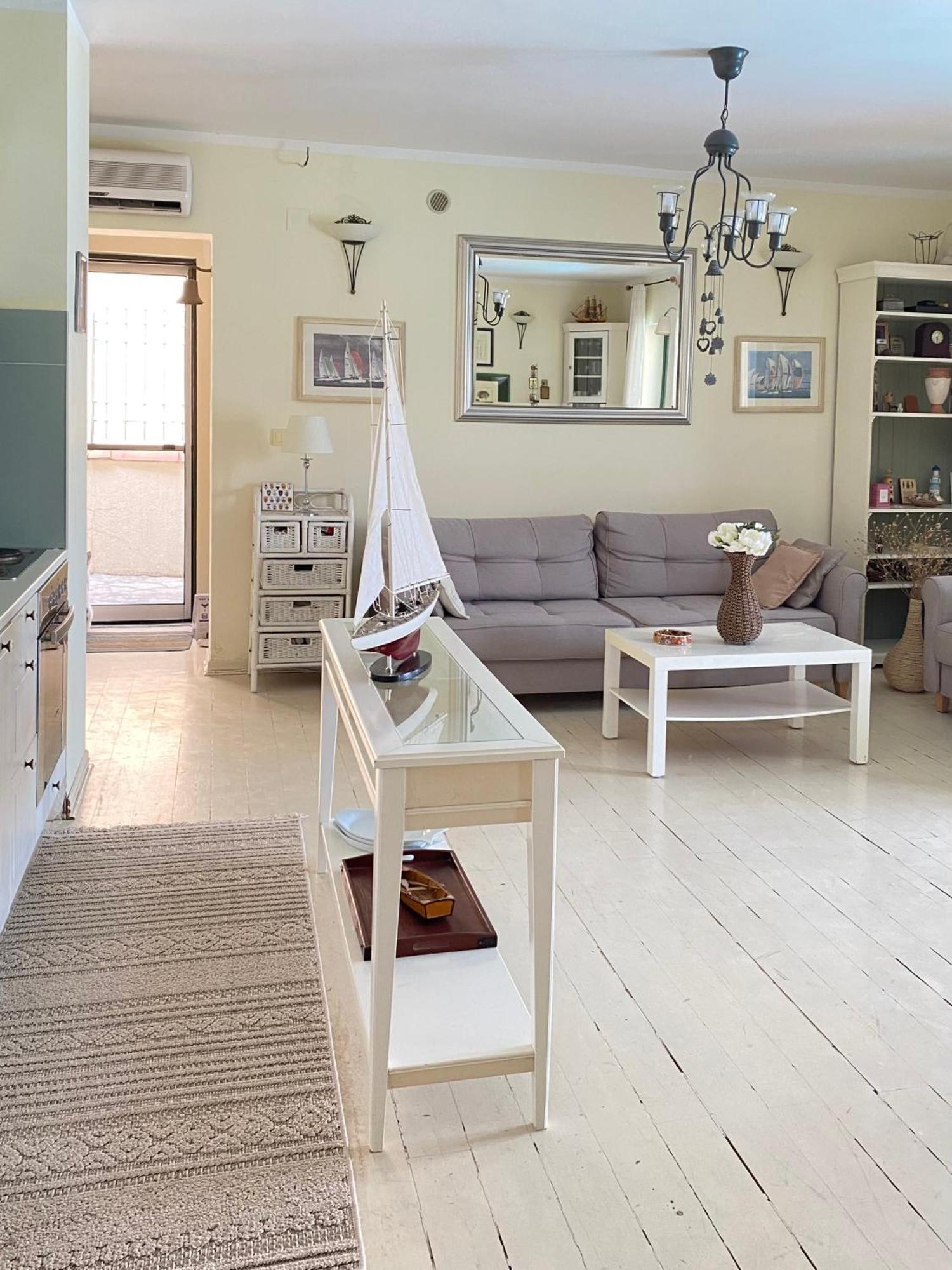 Apartment Tri Kiparisa 티바트 외부 사진